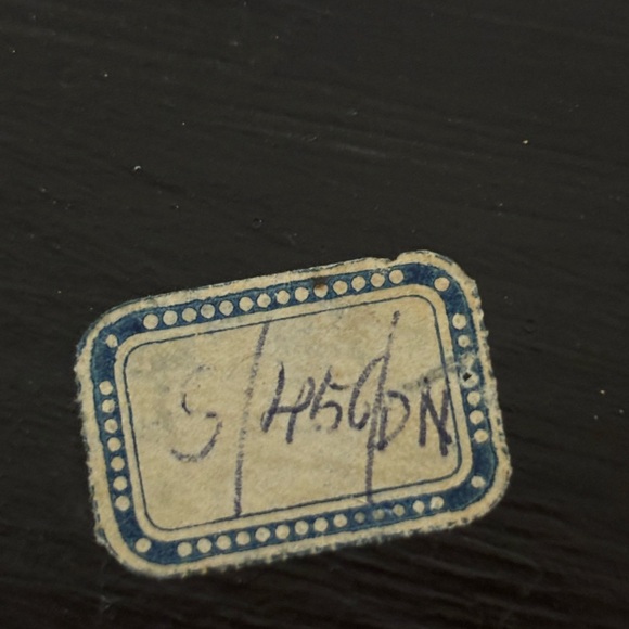 Italian Vintage Ceramic Box. It is black with gold accents and scrolled top. - Picture 7 of 11